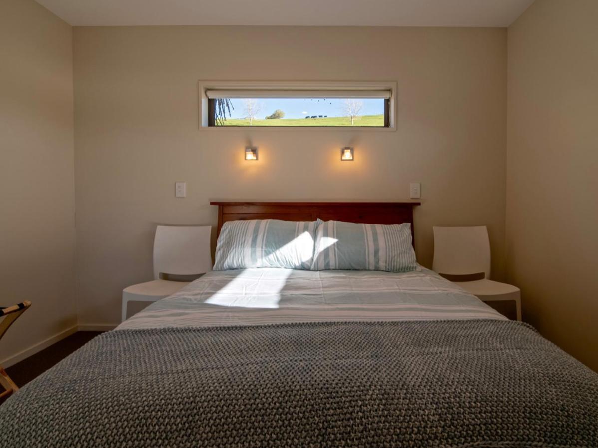 Kotare Point Paradise - Akaroa Holiday Home Экстерьер фото