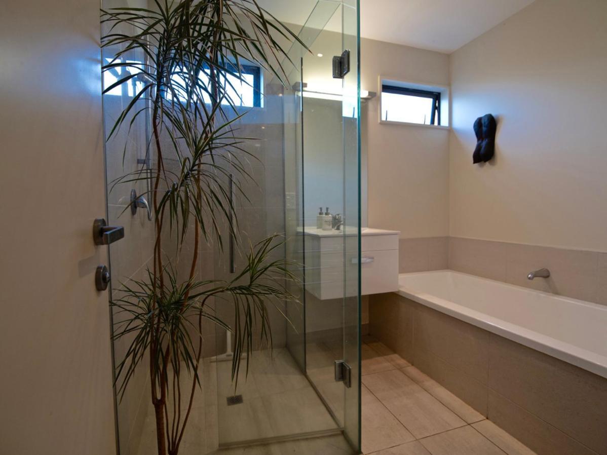 Kotare Point Paradise - Akaroa Holiday Home Экстерьер фото
